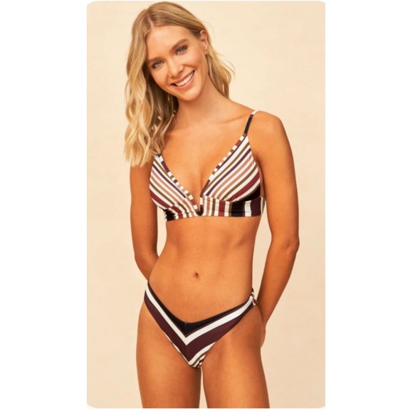 (SET) Maaji Burgandy Barcode Reversible Bikini. - Picture 1 of 9